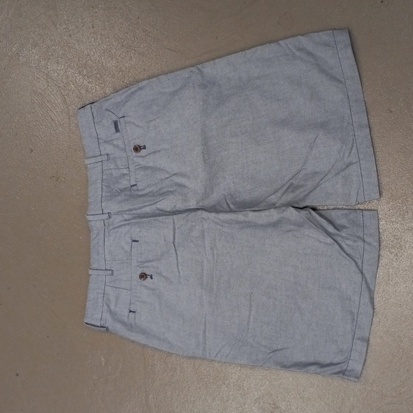 IZOD  SHORTS - Picture 10 of 10